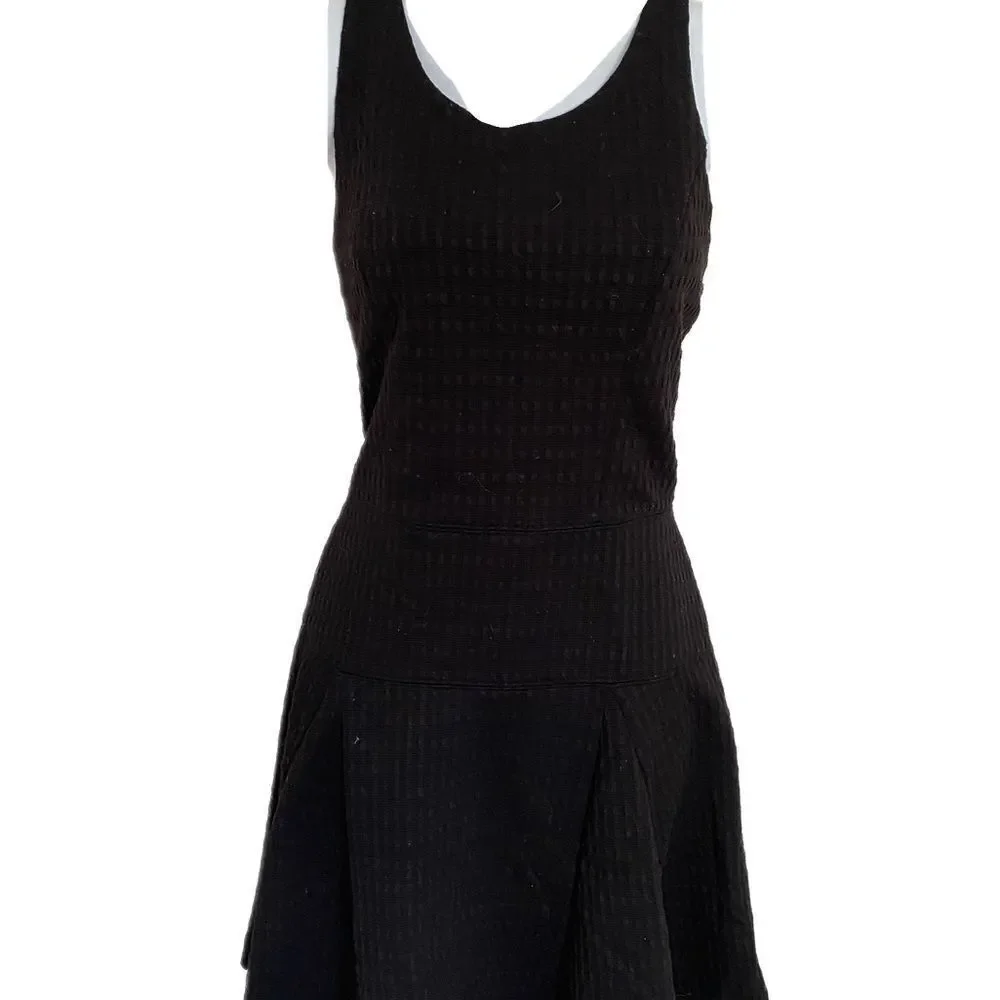 Banana Republic Dress -6 black /black , back zip.  Polyester spandex